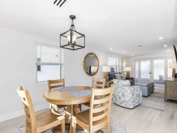 Beachside Vacation Retreat - Great Amenities